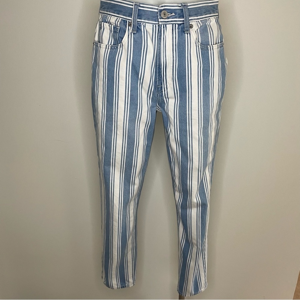 American Eagle Mom Jean Straight Leg Striped Denim High Rise Denim Women’s Sz 4